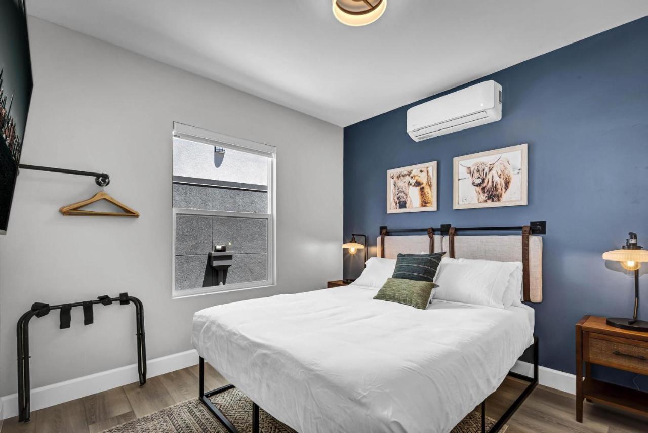 Two Bedroom-Queen In Master. Heart Of Downtown Vista Zewnętrze zdjęcie